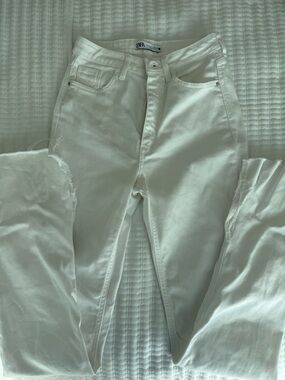 Zara White High-Waist Straight Women's Jeans